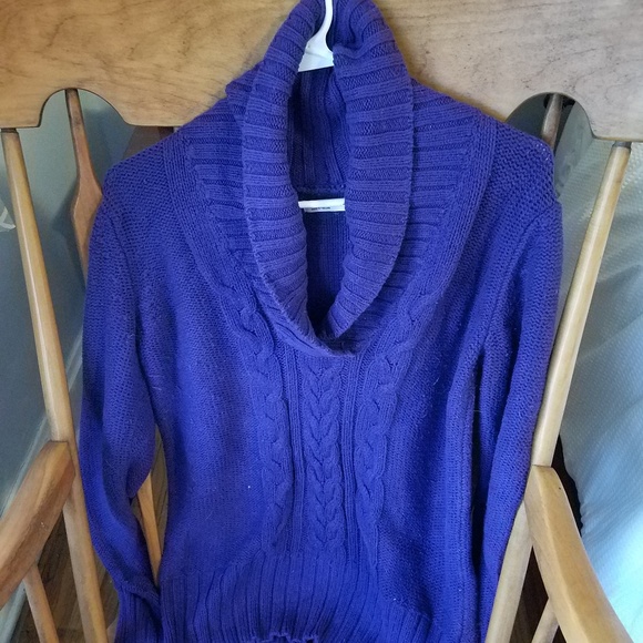 Old Navy Sweaters - Old Navy Cowl Neck Sweater Old Navy Sweaters - Old Navy Cowl Neck Sweater